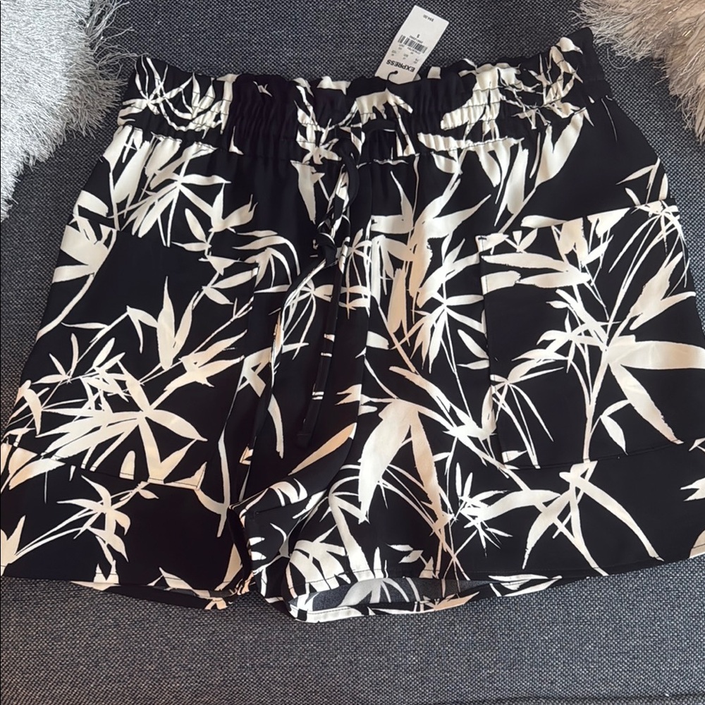 Express High Waist Black and White Bamboo Print Shorts